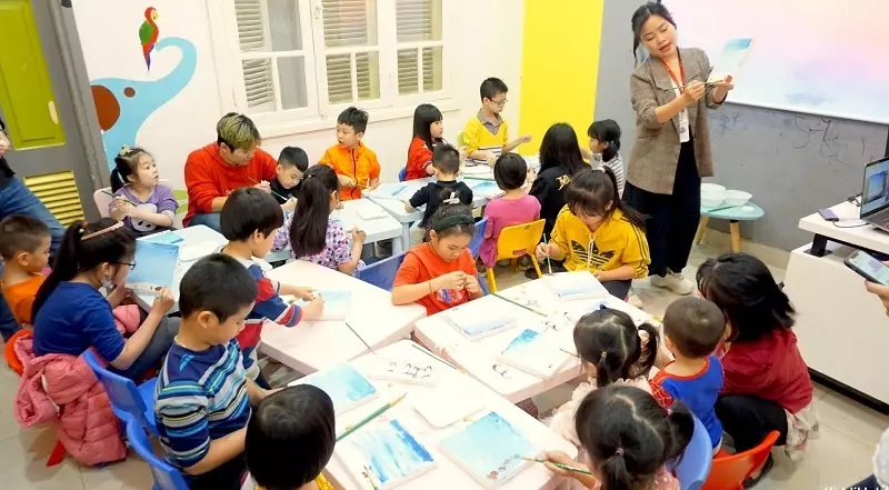 Lớp dạy tiếng Anh cho trẻ 4 tuổi tại Brainy English Network. (Ảnh: Internet)