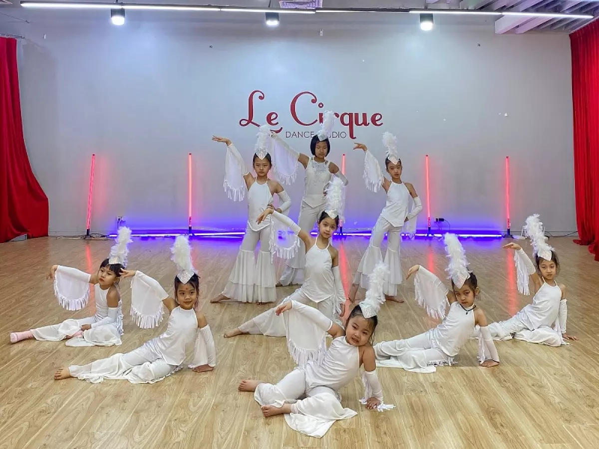 Le Cirque là một trong những trung tâm dạy múa cho bé uy tín tại Hà Nội.